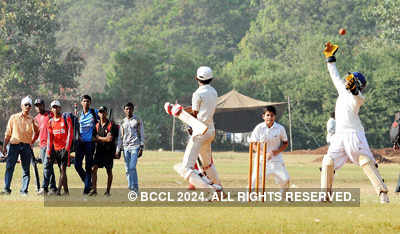 Jr Tendulkar plays Cricket