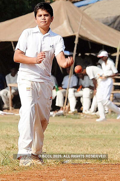 Jr Tendulkar plays Cricket