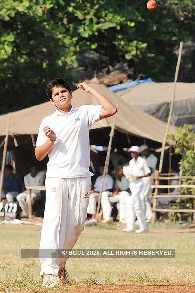 Jr Tendulkar plays Cricket