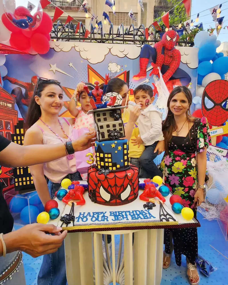 Inside Kareena Kapoor And Saif Ali Khan's Son Jeh's Spider-Man Themed ...