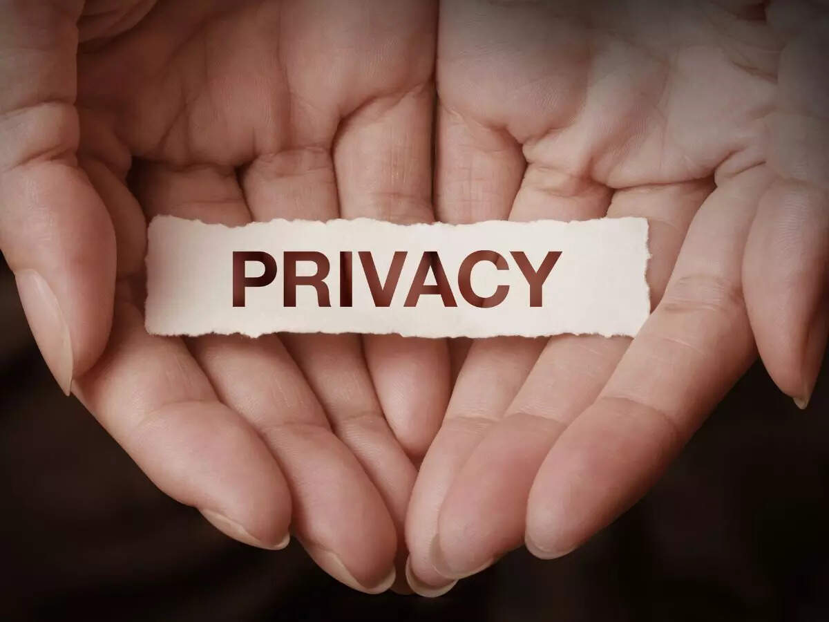 Privacy in Relationship Reasons to keep a relationship private