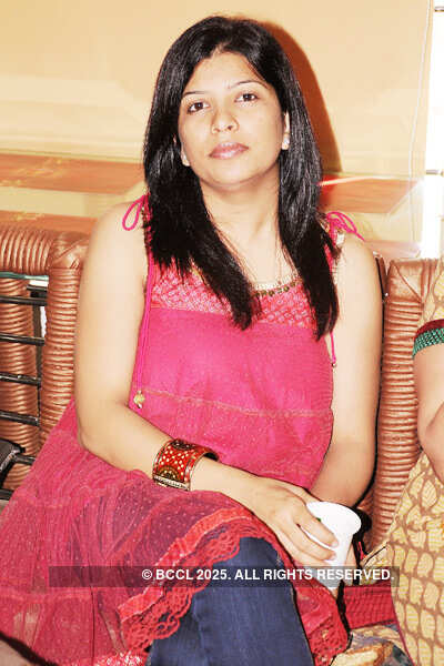 Renu Wadhwan's b'day bash