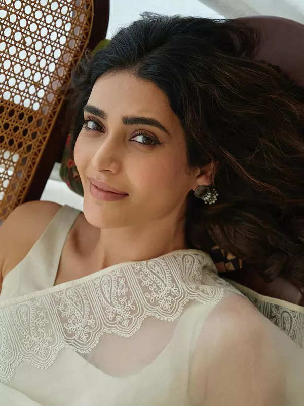 Karishma Tanna mesmerizes in a serene white saree, looking straight out of a dream