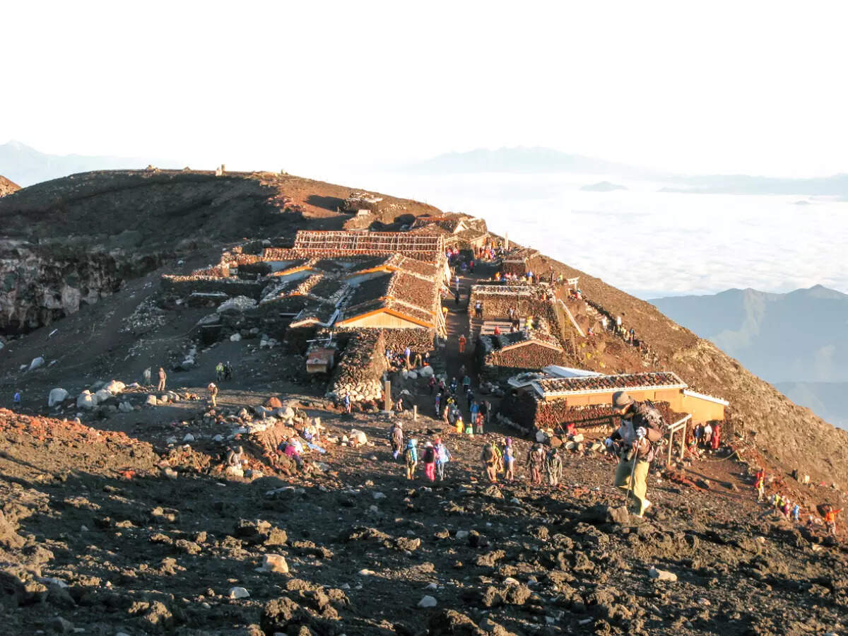 Japan: Mount Fuji imposes INR 1108 entry fee to tackle overtourism issues