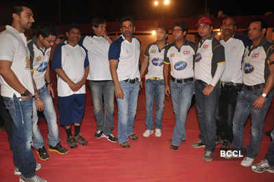 B'wood stars play Kabaddi