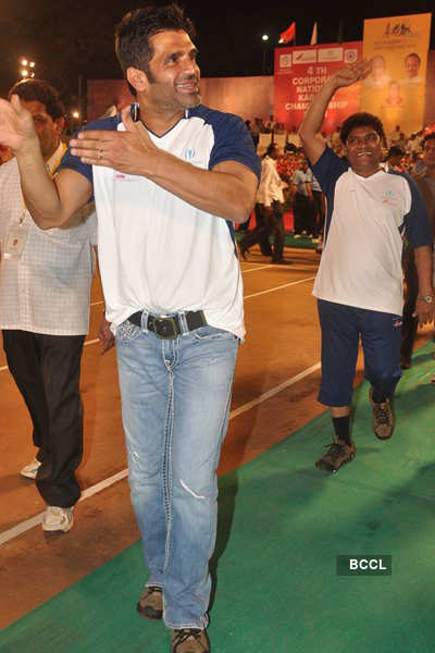 B'wood stars play Kabaddi