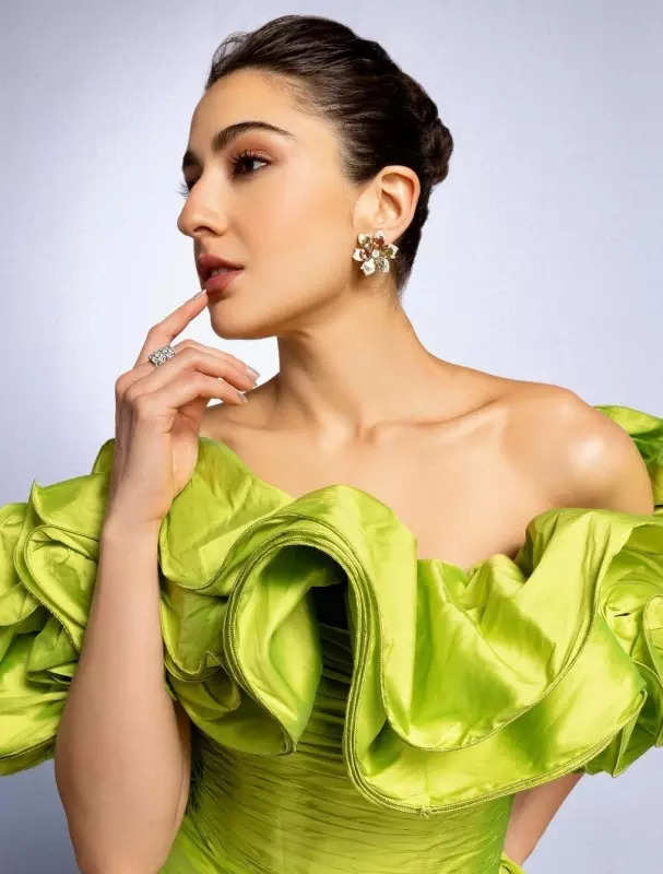 Sara Ali Khan exudes sophistication in exquisite floral gown, see pictures