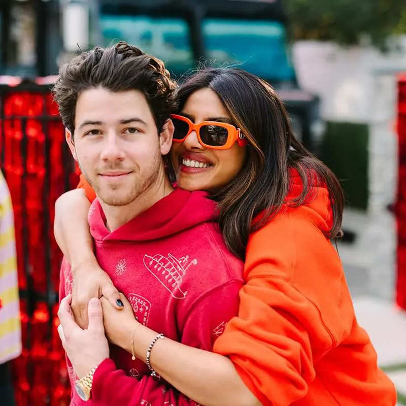 Priyanka Chopra, Malti Marie, and Nick Jonas light up Dubai weekend with glamorous trio adventures