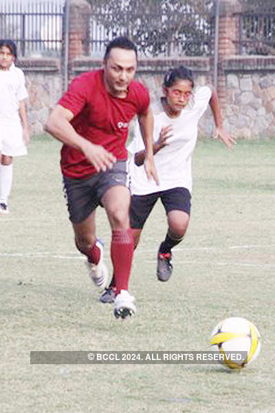 A Football match by Cequin