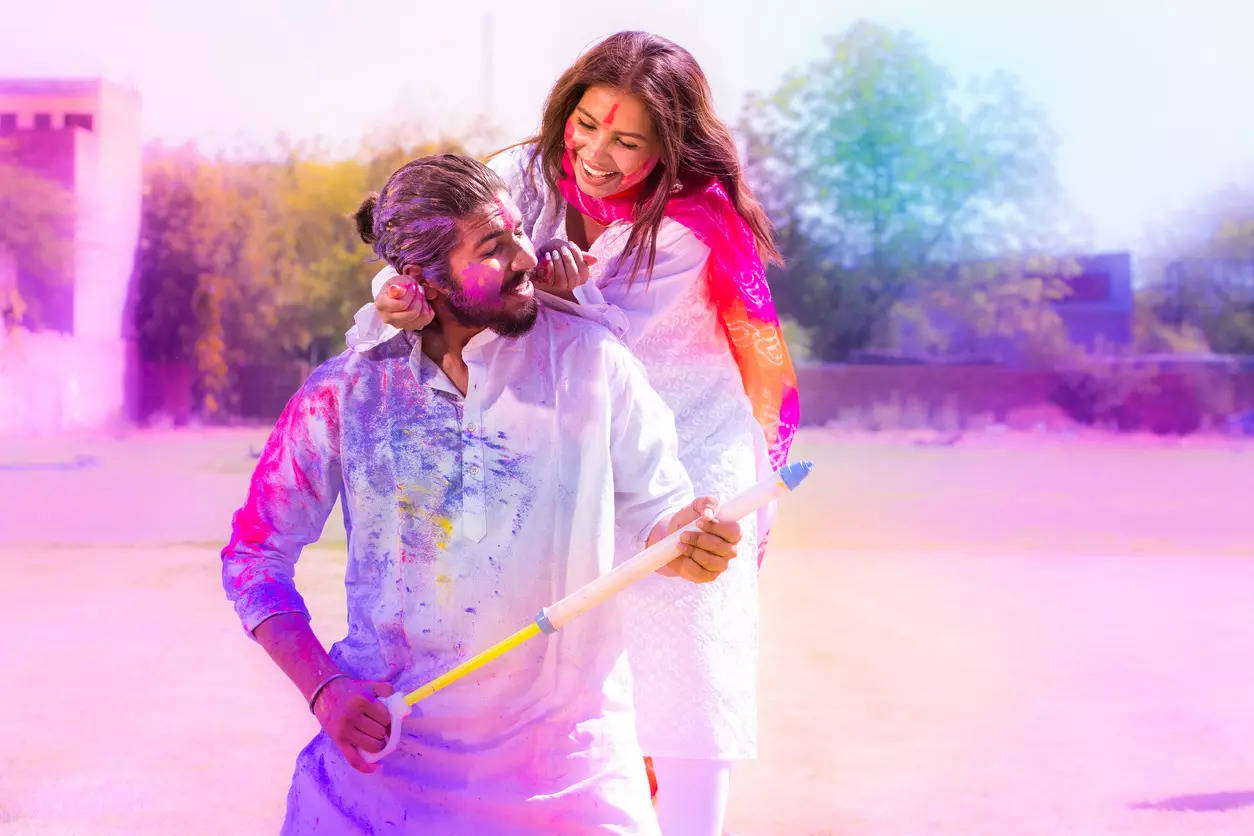 5 outfits to recycle this Holi  | The Times of India