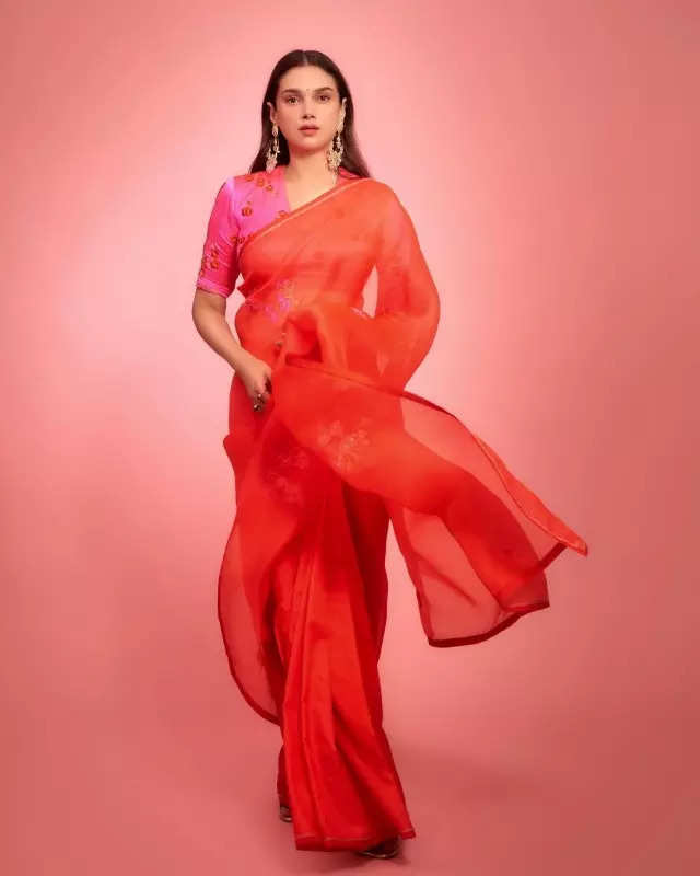 Aditi Rao Hydari looks like a modern-day Maharani in pink chiffon sharara set, see pictures