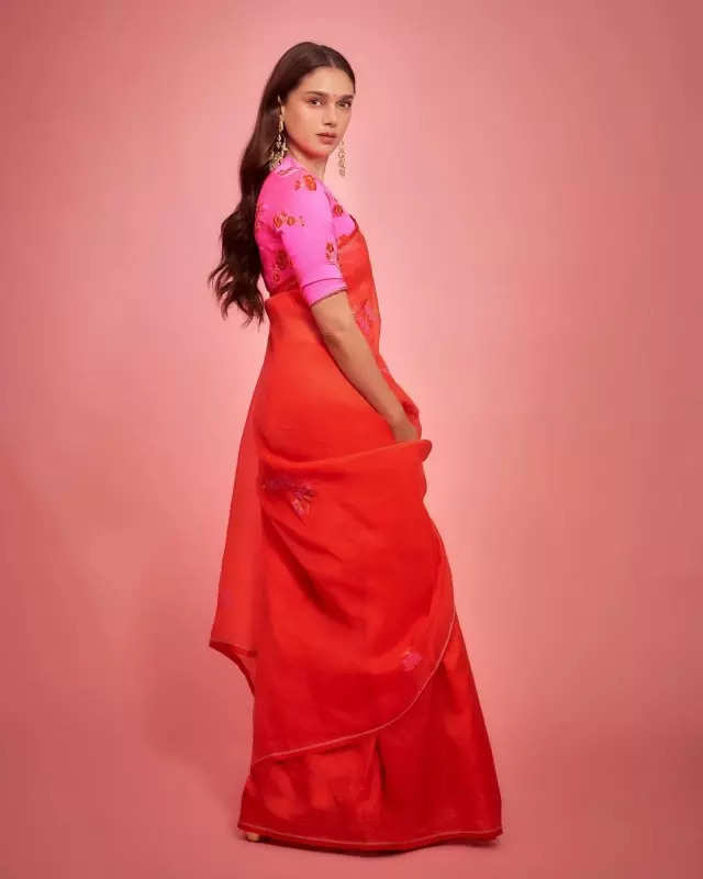 Aditi Rao Hydari looks like a modern-day Maharani in pink chiffon sharara set, see pictures