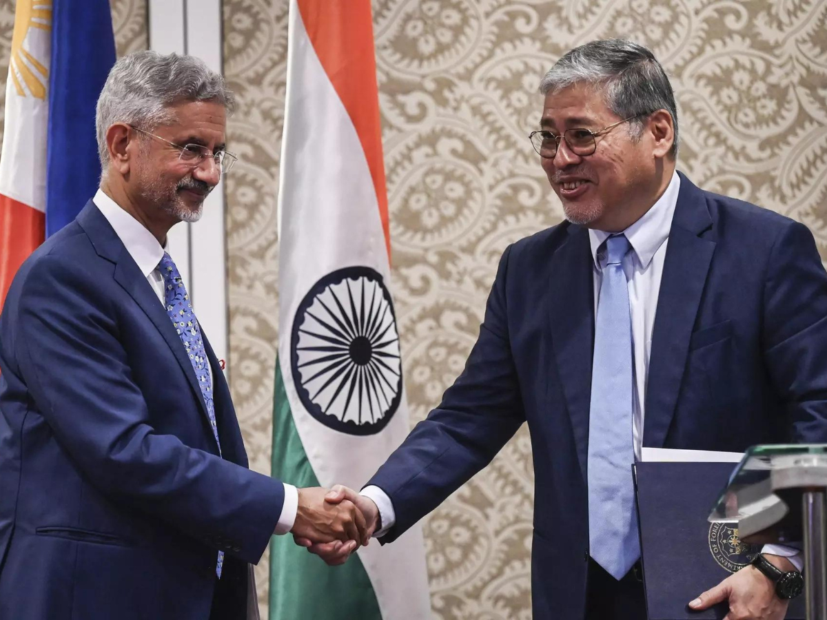 S Jaishankar Discusses Security, Maritime Cooperation With His ...