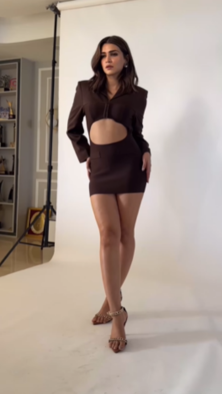 kriti sanon short dress Kriti Sanon's off-shoulder mini dress at Housefull 4 promotions is the perfect day-to-night look