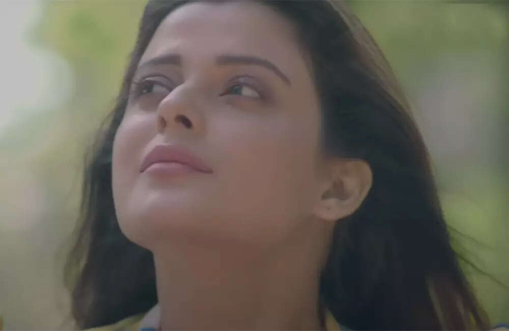 ​Abar-Arownne-Din-Ratri​2