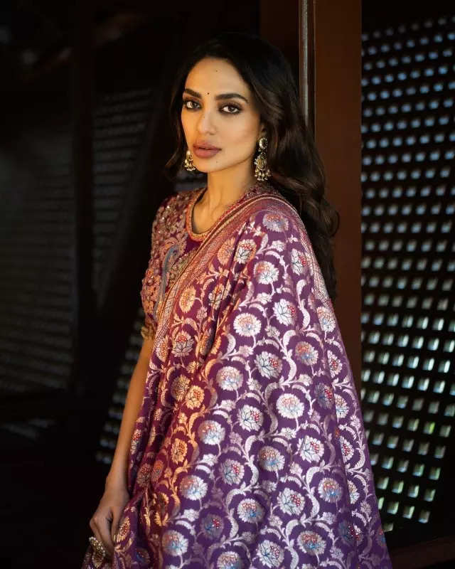 Sobhita Dhulipala's versatile closet lives in our heads rent-free, these pictures serve style cues