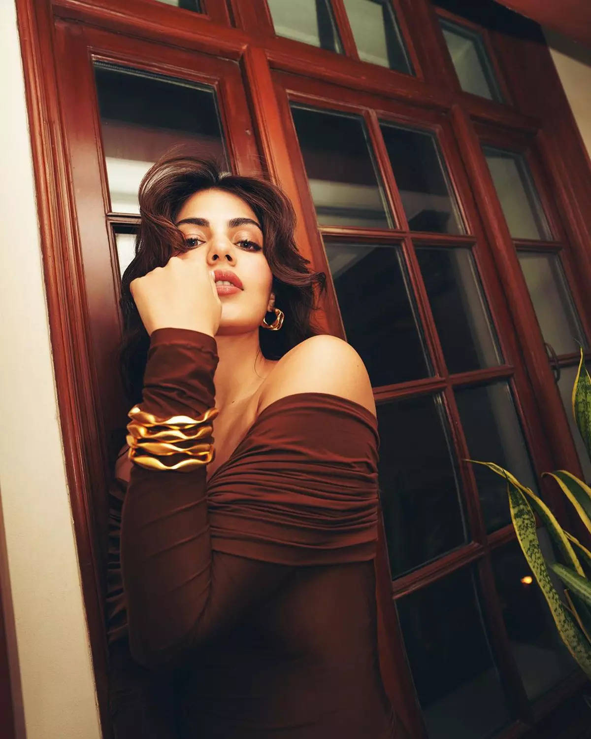 ​Rhea Chakraborty captivates with her luxuriant locks​