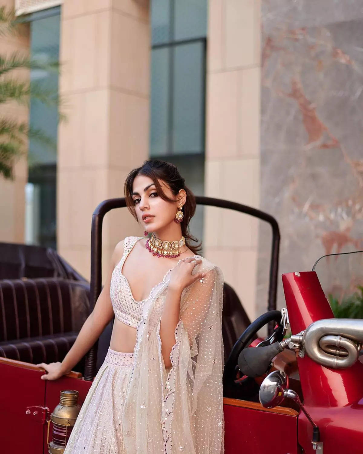 ​Rhea Chakraborty captivates with her luxuriant locks​