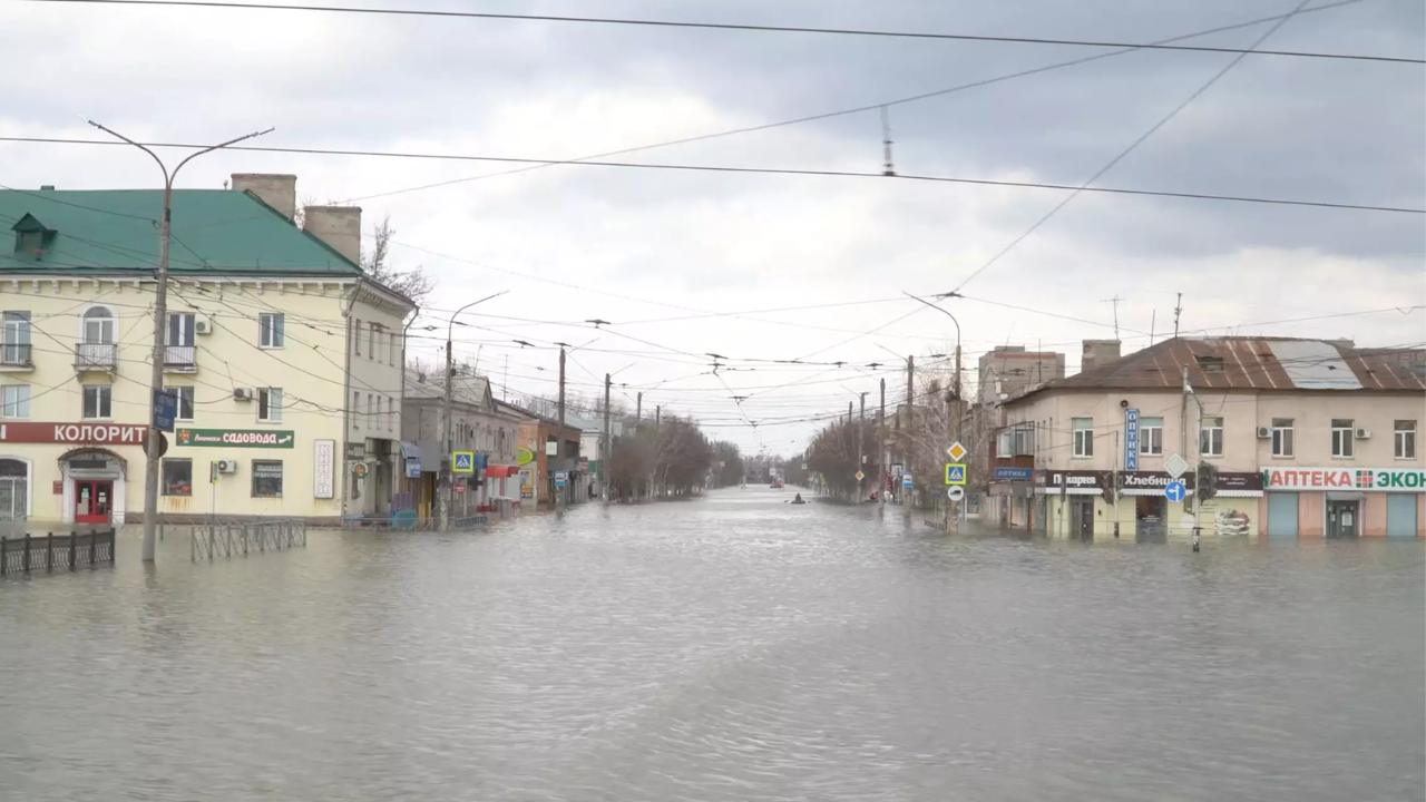 Devastating floods engulf Russia and Kazakhstan: Over 10,000 homes flooded
