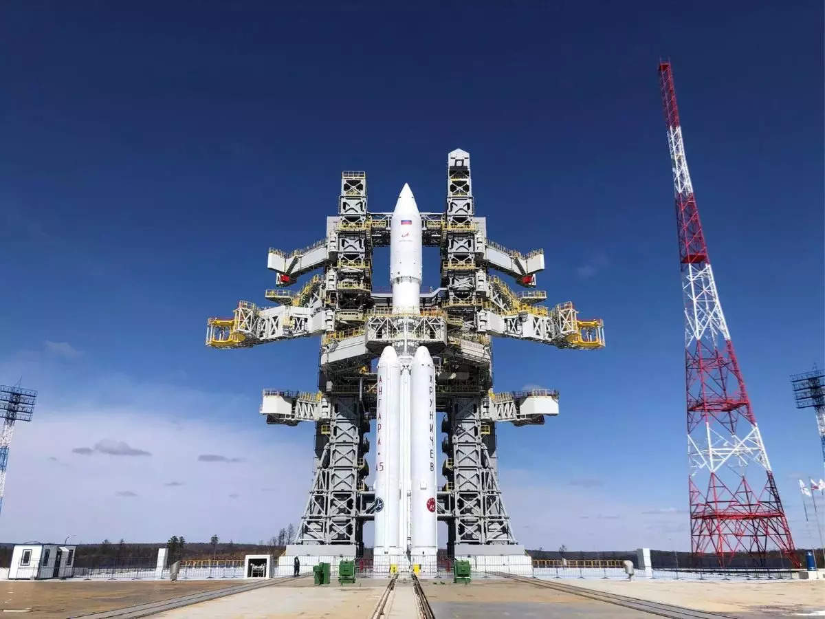 Russia successfully launches first Angara-A5 space rocket from Far East ...