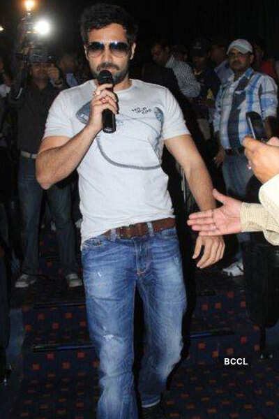 Emraan promotes 'The Dirty Picture'