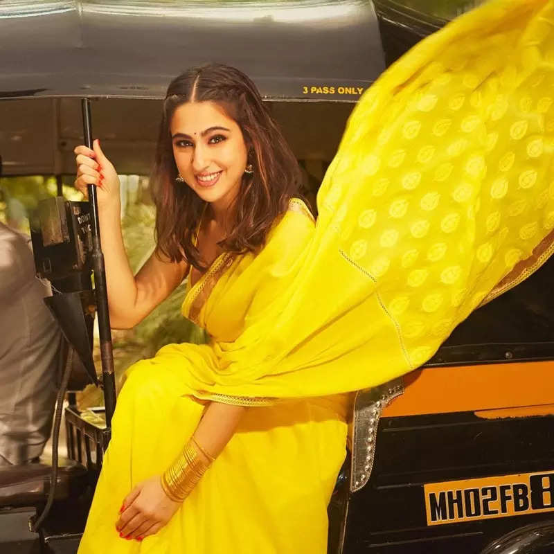 Sara Ali Khan's saree-torial grace in animal print traditional number is perfect for summer, see pictures