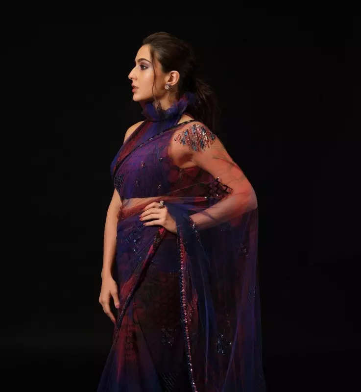 Sara Ali Khan's saree-torial grace in animal print traditional number is perfect for summer, see pictures