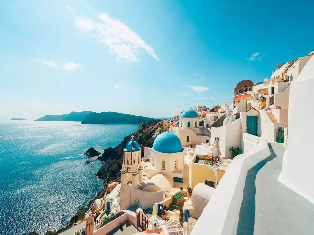 There’s a Santorini in China, a picture-perfect replica of the Greek island!