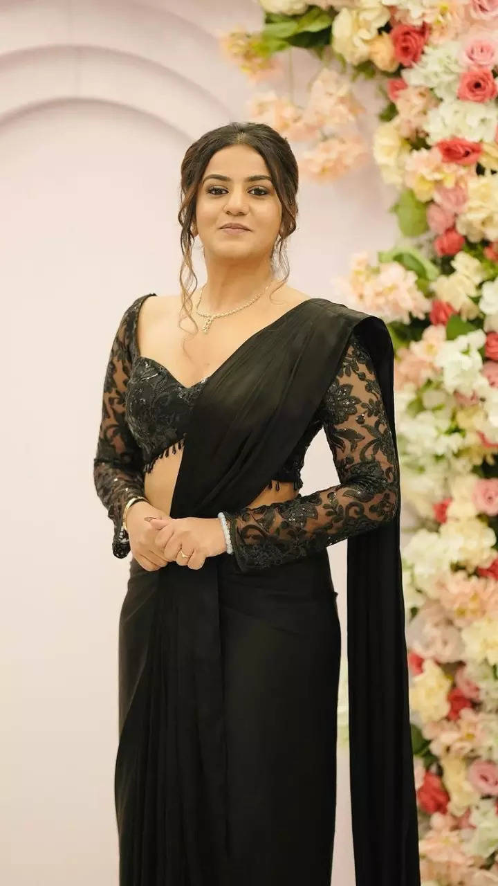 Elegant black saree best sale