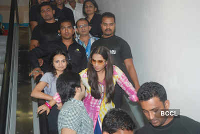 Vidya promotes 'The Dirty Picture' 