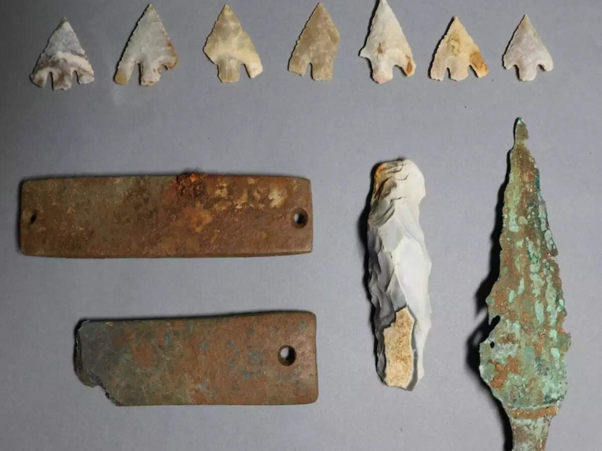 France: Mysterious horseshoe-shaped monument discovered; see pictures France: Mysterious horseshoe-shaped monument discovered; see pictures