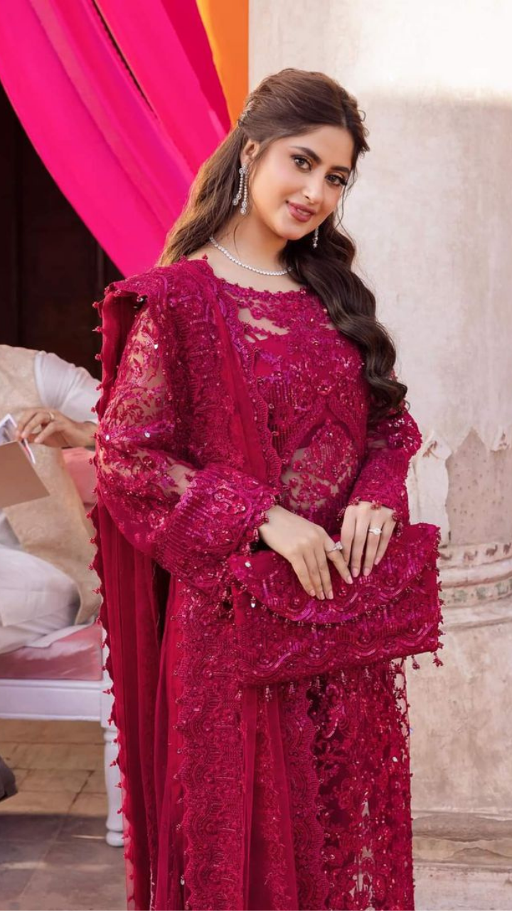 Salwar kameez inspiration from Pakistani actress Sajal Aly | Times of India