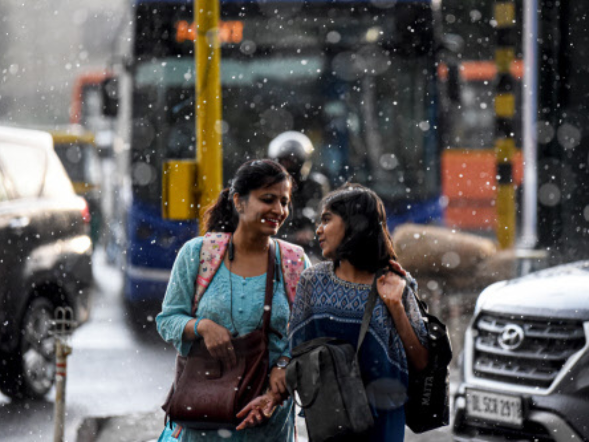 Rain Lashes Delhi-NCR; Brings Respite From Heat