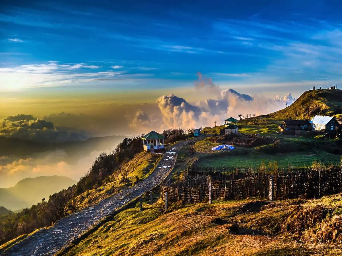 Sikkim witnesses record tourist influx; projected to reach 1.2 million visitors by year end Sikkim witnesses record tourist influx; projected to reach 1.2 million visitors by year end