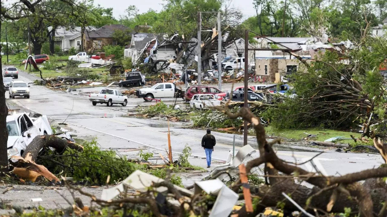 Deadly Tornadoes Strike Oklahoma Leaving Trail Of Destruction, Power ...