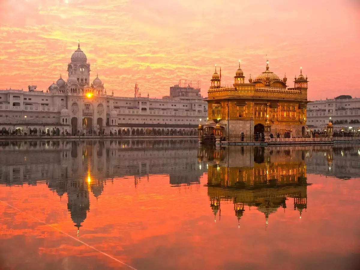 5 breathtaking temples to visit in India