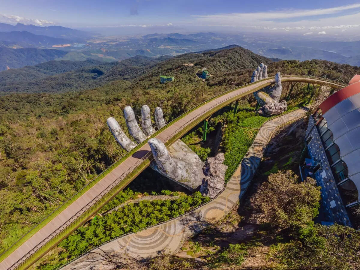 Vietnam: Decoding the cultural and natural beauty of Da Nang Việt Nam: Giải mã nét đẹp văn hóa, thiên nhiên của Đà Nẵng