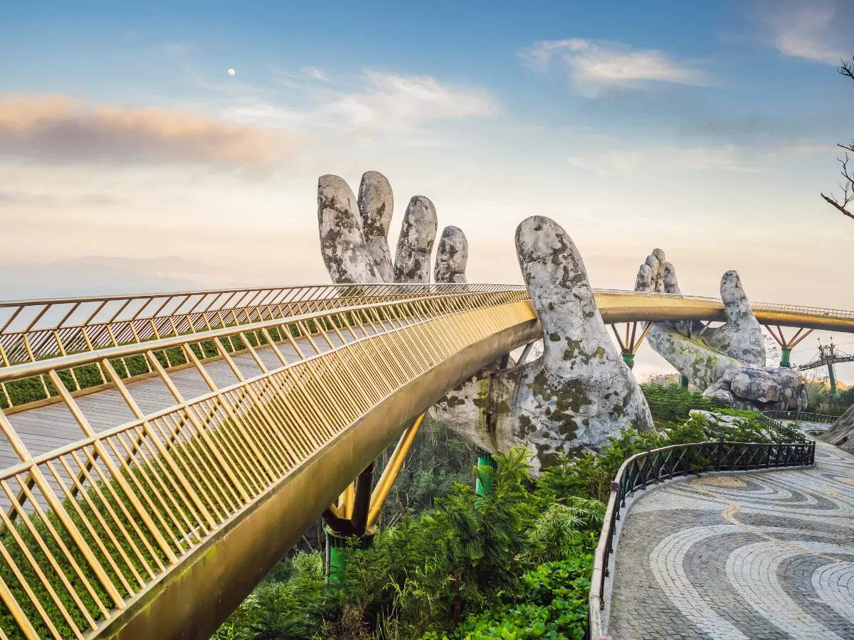 Vietnam: Decoding the cultural and natural beauty of Da Nang Việt Nam: Giải mã nét đẹp văn hóa, thiên nhiên của Đà Nẵng