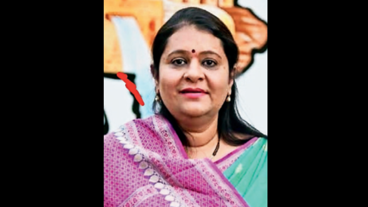 Uddhav faction's MP faces Mahayuti in a replay of Nimbalkar-Patil rivalry