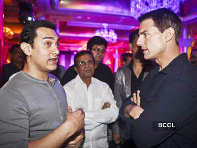 B'wood parties with Tom Cruise