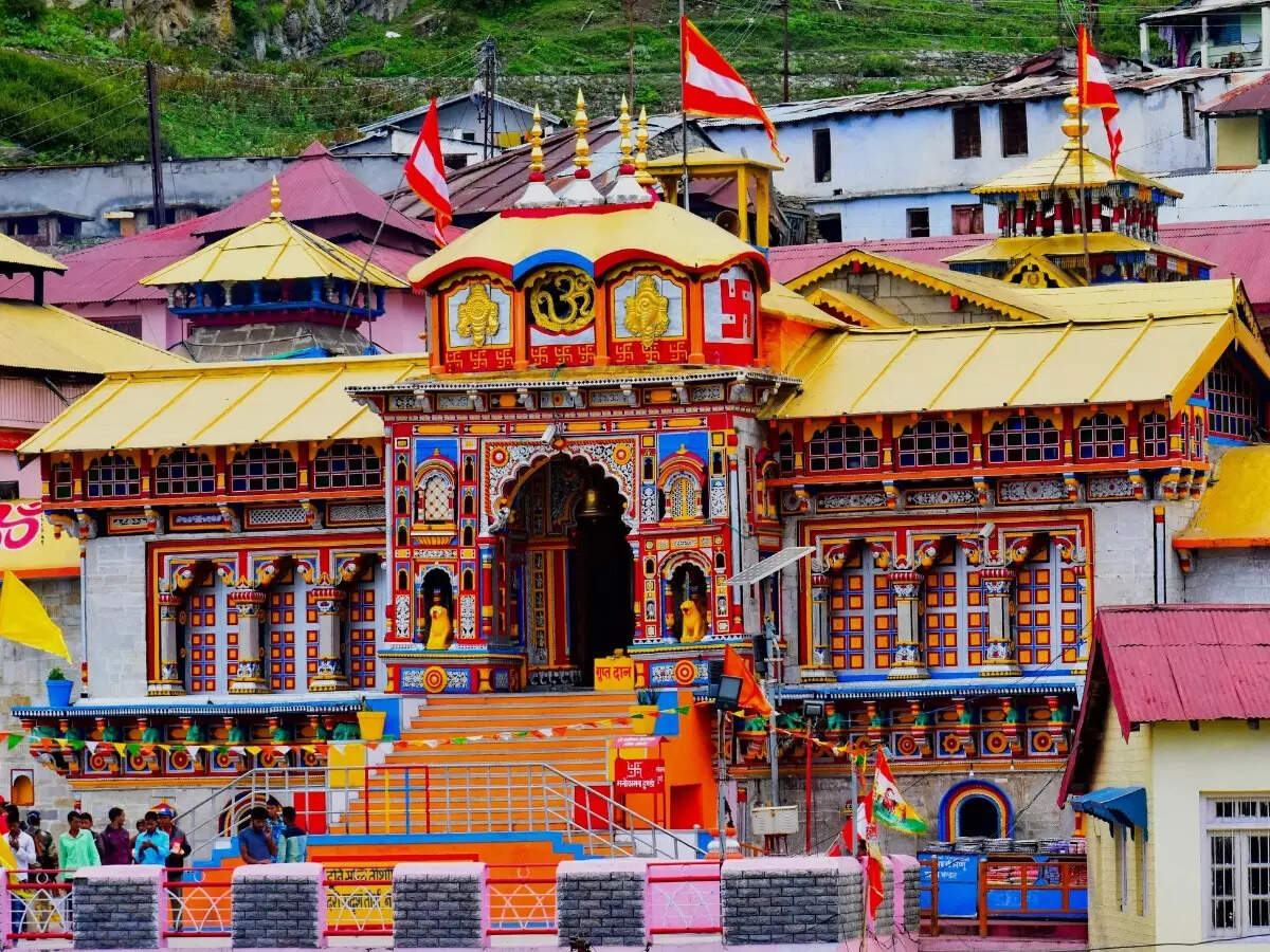 Uttarakhand government imposes ban on mobile phones near Char Dham Temples