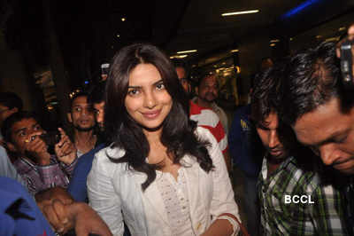 Priyanka returns from Dubai