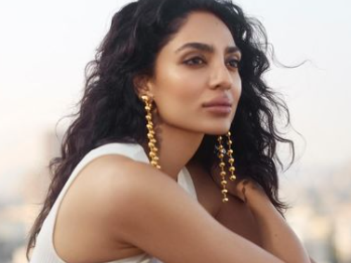 Sobhita Dhulipala Birthday Special: Celebrating the diva who redefines fashion  | The Times of India