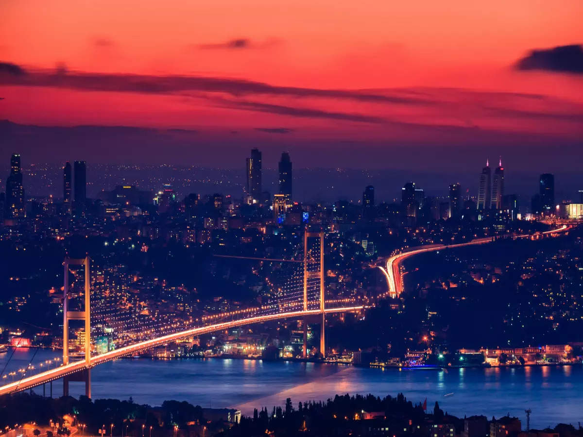 How to experience both Asia and Europe when in Istanbul