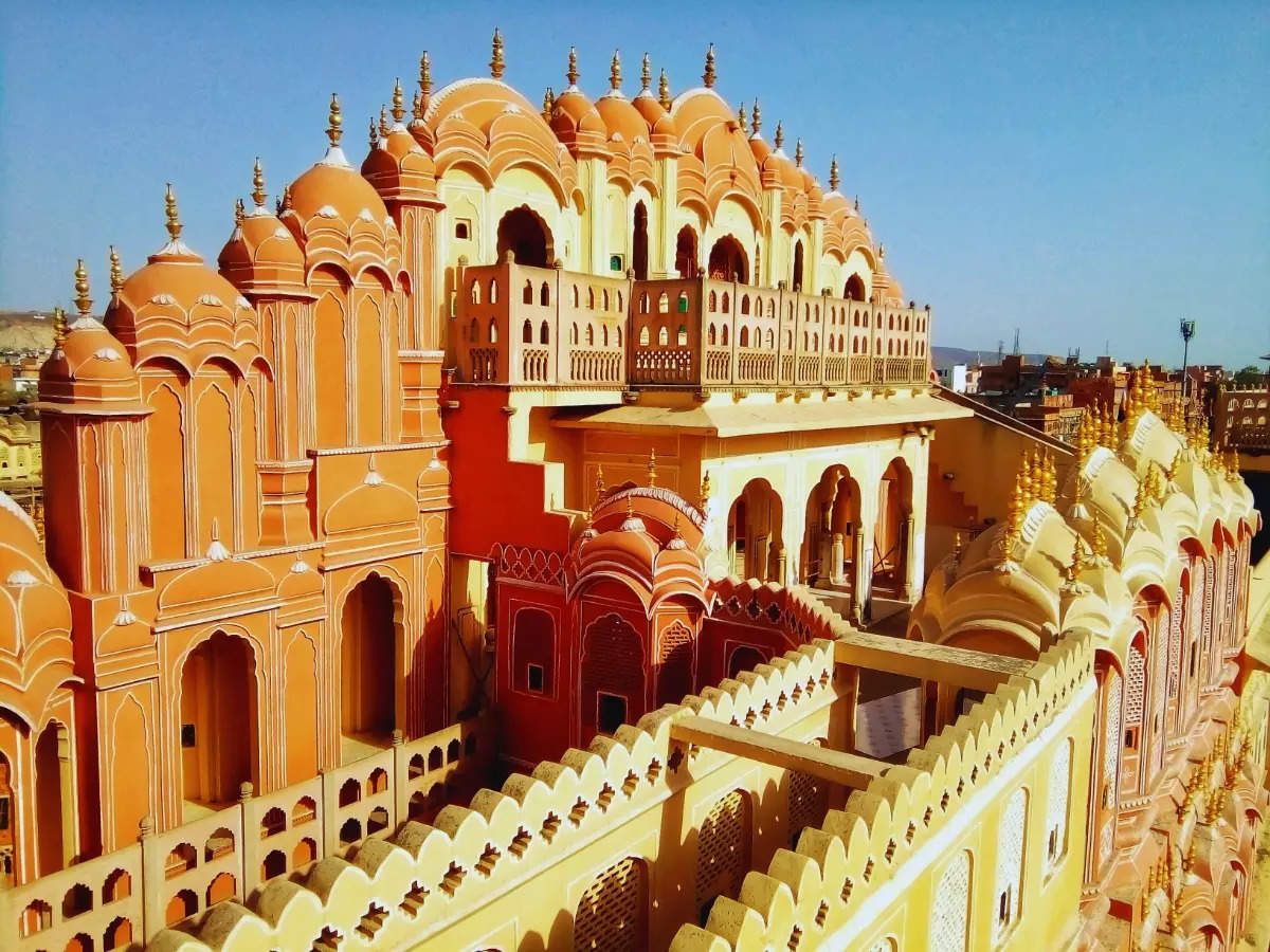 Why is Hawa Mahal called so? What’s inside it?