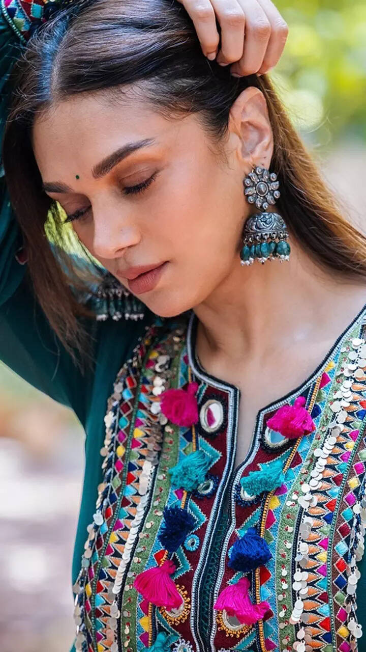 green emerald velvet dress Aditi Rao Hydari in Bhumika Sharma