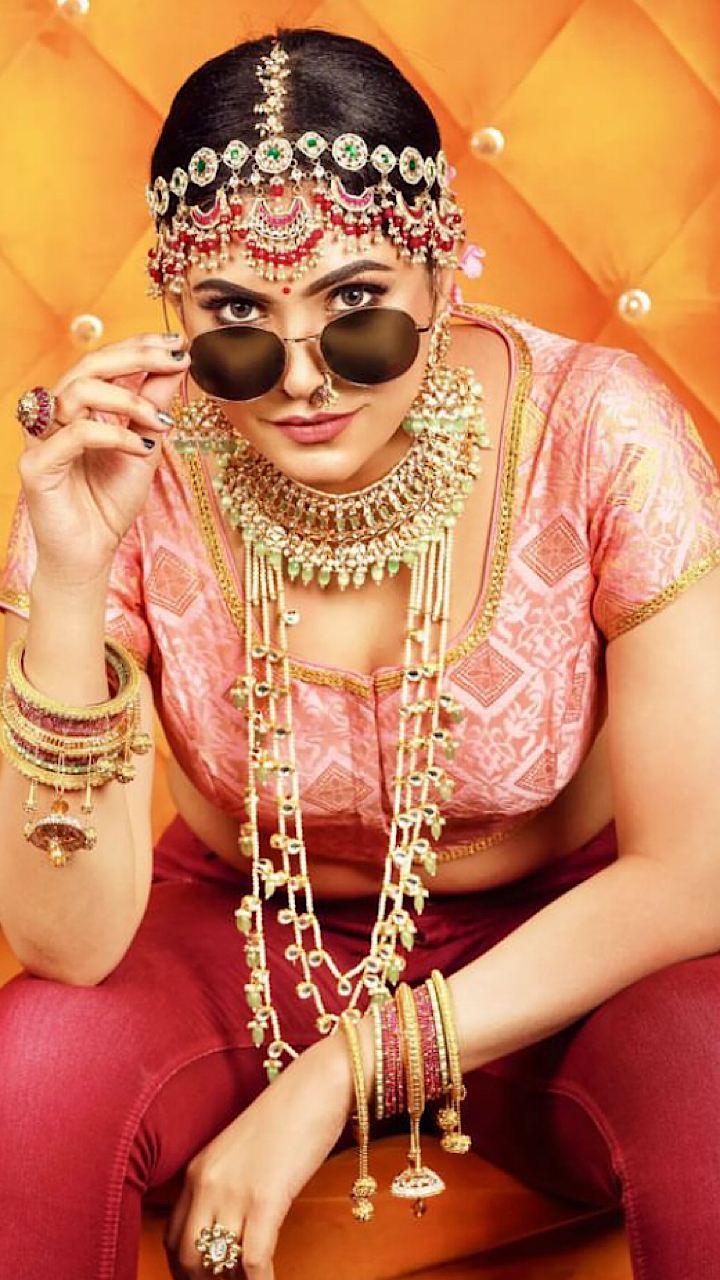 Mesmerizing looks of Chandhini Prakash | Times of India