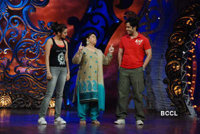 Nachle Ve with Saroj Khan 