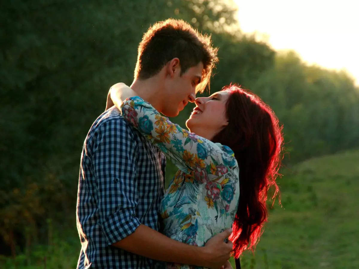 The psychology of attraction: Why do we fall in love?  | The Times of India