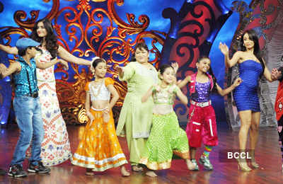 On the sets: 'Nachle Ve'